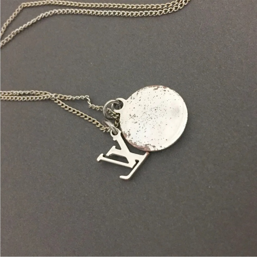 Louis Vuitton Monogram Necklace - Picture 6 of 7